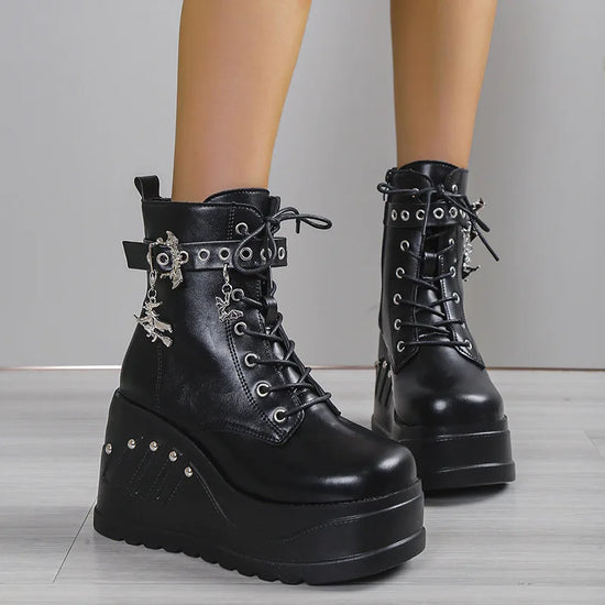 Autumn 2024 Thick soled Slope Heel Boots Outdoor non slip shoe New Gothic casual women&
